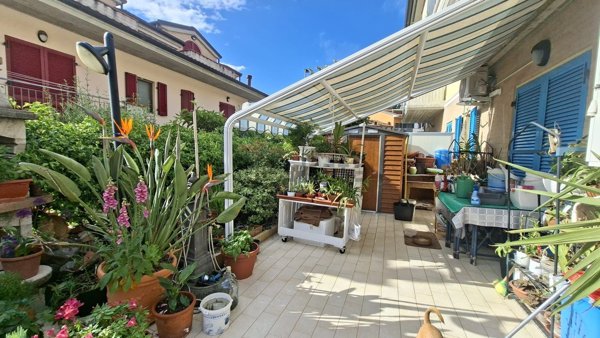 appartamento in vendita a Loreto in zona Costabianca