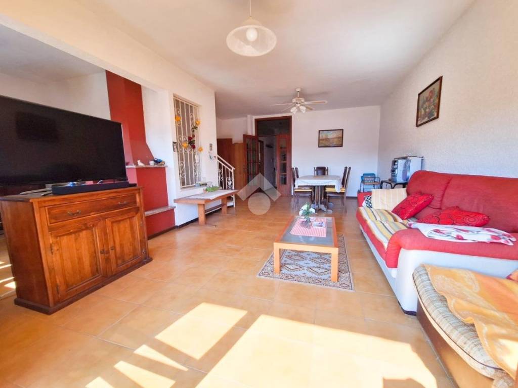 appartamento in vendita a Loreto in zona Costabianca