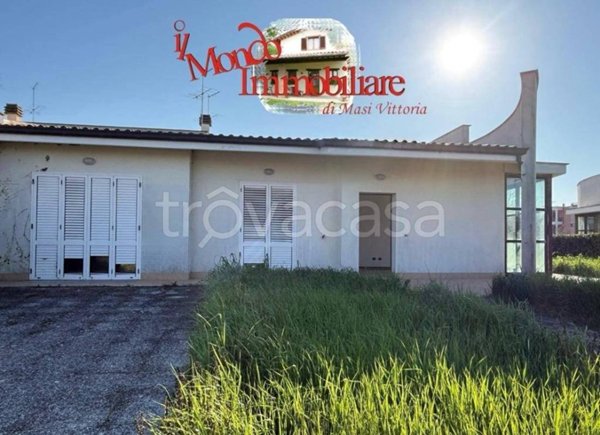 casa indipendente in vendita a Loreto in zona Villa Musone