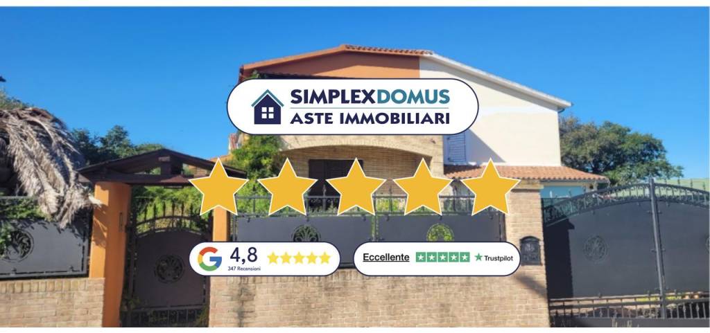 casa indipendente in vendita a Loreto