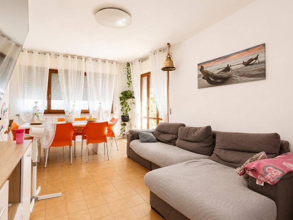 appartamento in vendita a Loreto in zona Grotte