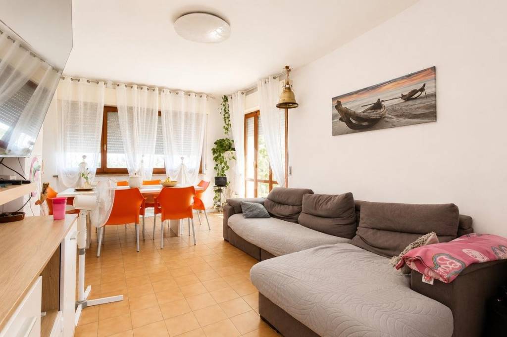 appartamento in vendita a Loreto in zona Grotte