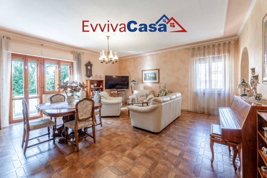 appartamento in vendita a Loreto in zona Villa Musone