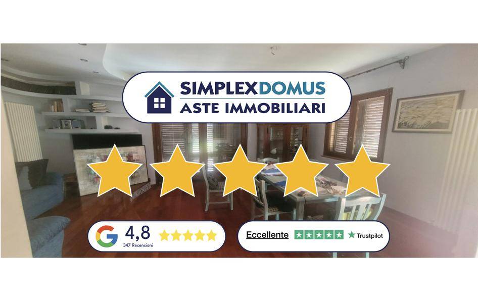 casa indipendente in vendita a Loreto