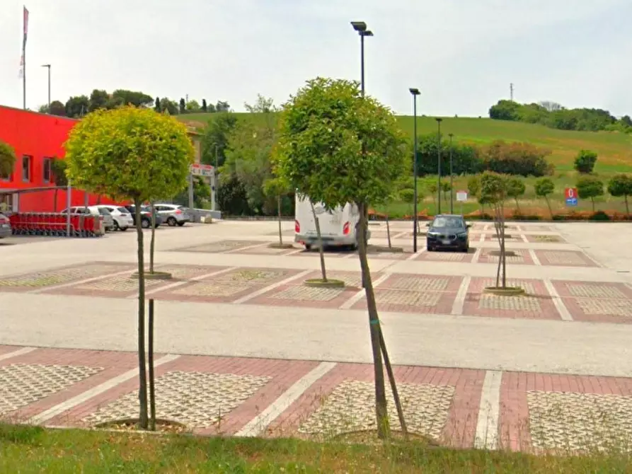 terreno in vendita a Loreto in zona Grotte