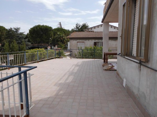 casa indipendente in vendita a Maiolati Spontini