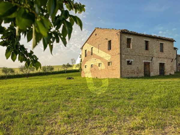 casa indipendente in vendita a Maiolati Spontini
