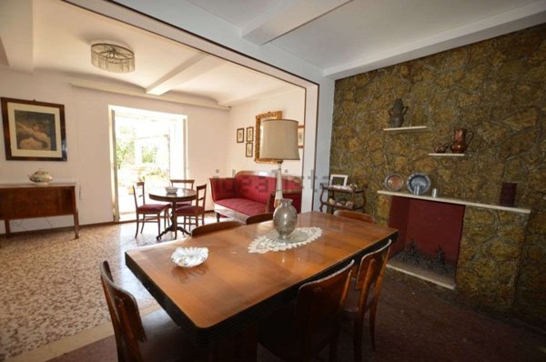 pentavano in vendita a Maiolati Spontini