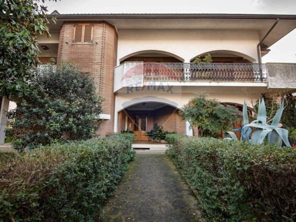 appartamento in vendita a Maiolati Spontini in zona Moie