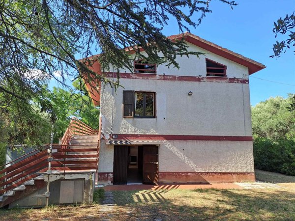 casa indipendente in vendita a Maiolati Spontini