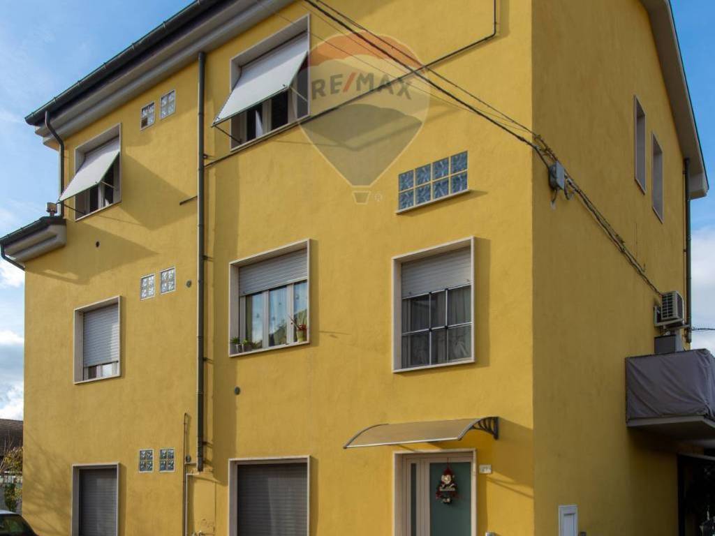 appartamento in vendita a Maiolati Spontini in zona Moie