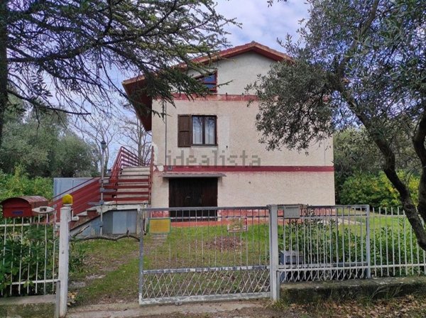 casa indipendente in vendita a Maiolati Spontini