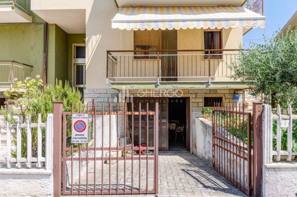 appartamento in vendita a Maiolati Spontini in zona Moie