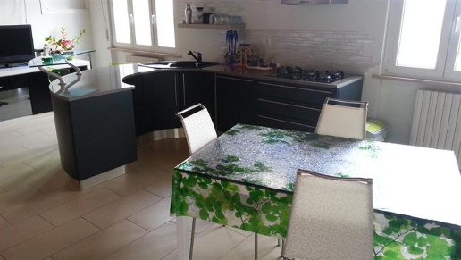 appartamento in vendita a Maiolati Spontini in zona Moie