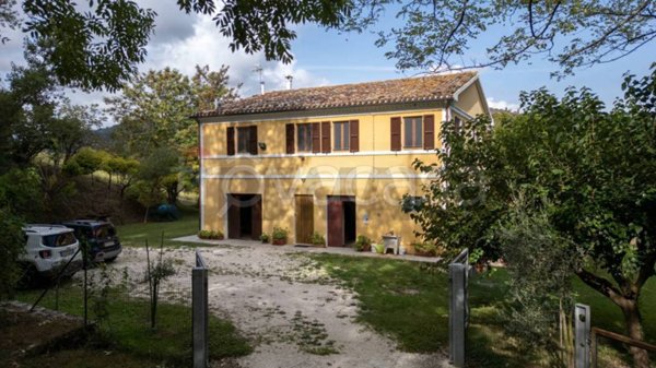 casa indipendente in vendita a Maiolati Spontini in zona Moie