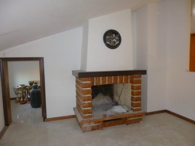 appartamento in vendita a Maiolati Spontini in zona Scorcelletti