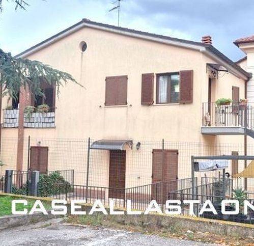 appartamento in vendita a Maiolati Spontini in zona Moie