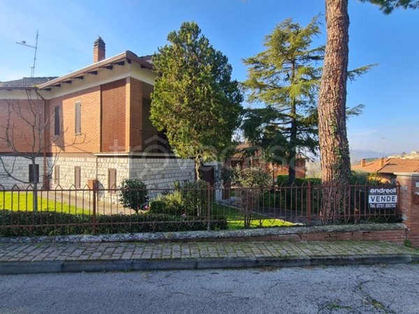 casa indipendente in vendita a Maiolati Spontini