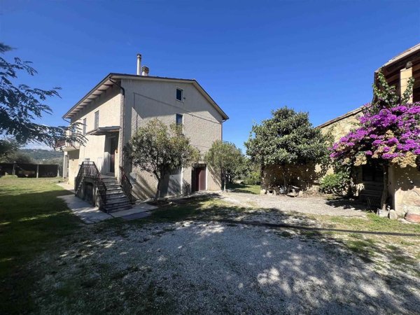 casa indipendente in vendita a Maiolati Spontini