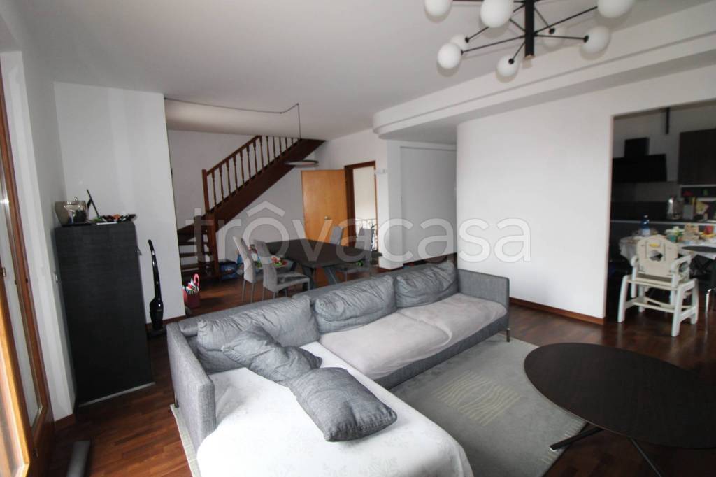 appartamento in vendita a Maiolati Spontini in zona Moie