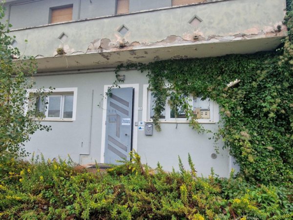 locale di sgombero in vendita a Maiolati Spontini in zona Moie