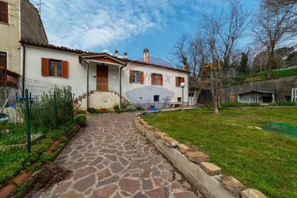 casa indipendente in vendita a Maiolati Spontini in zona Scisciano