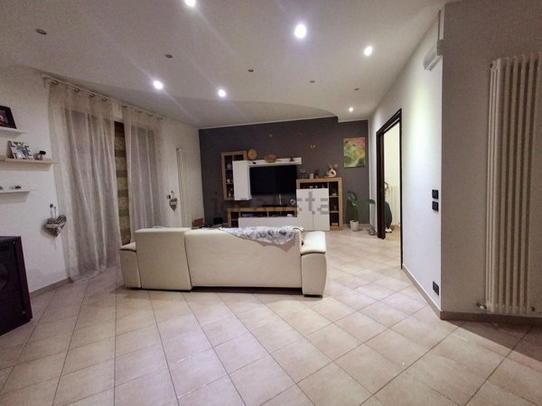 appartamento in vendita a Maiolati Spontini in zona Moie