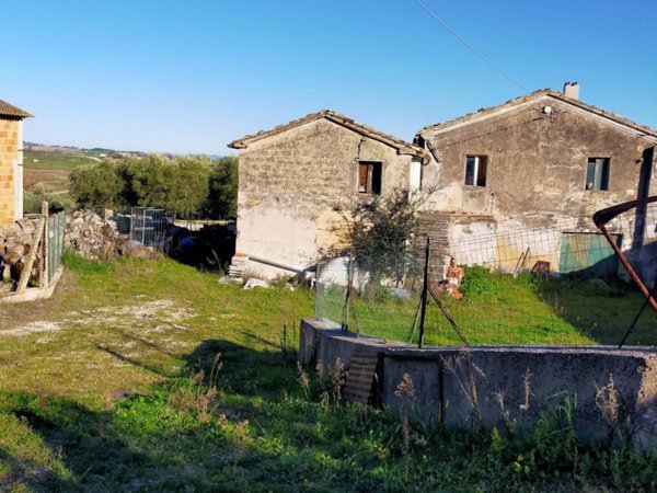 casa indipendente in vendita a Maiolati Spontini in zona Moie