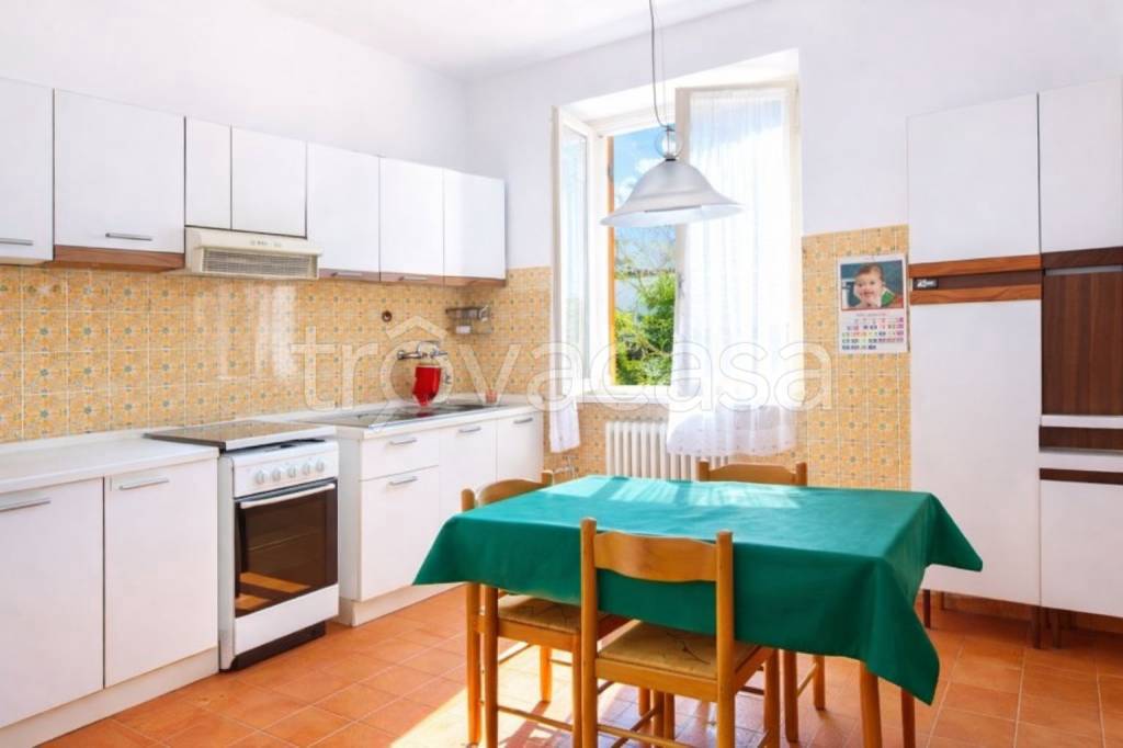 appartamento in vendita a Maiolati Spontini in zona Moie