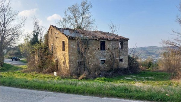 casa indipendente in vendita a Maiolati Spontini in zona Scisciano