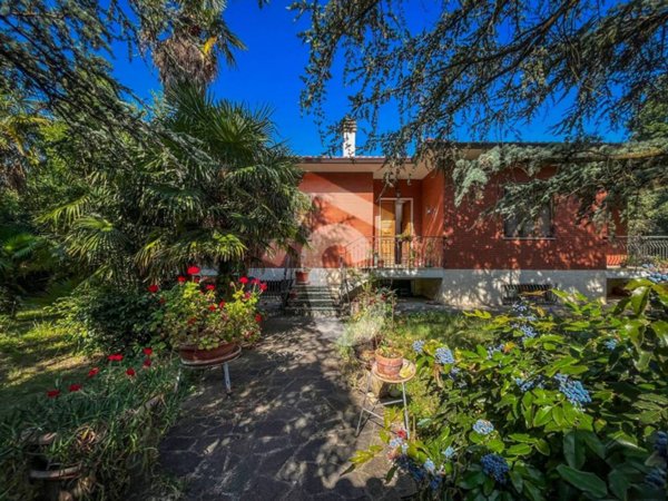 casa indipendente in vendita a Maiolati Spontini in zona Moie