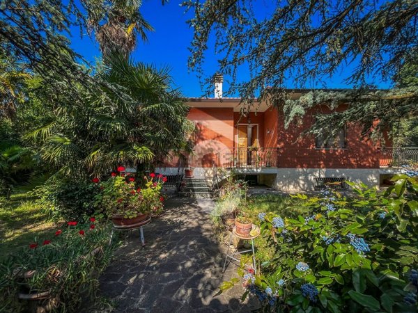 casa indipendente in vendita a Maiolati Spontini in zona Moie