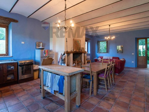 casa indipendente in vendita a Maiolati Spontini in zona Scisciano