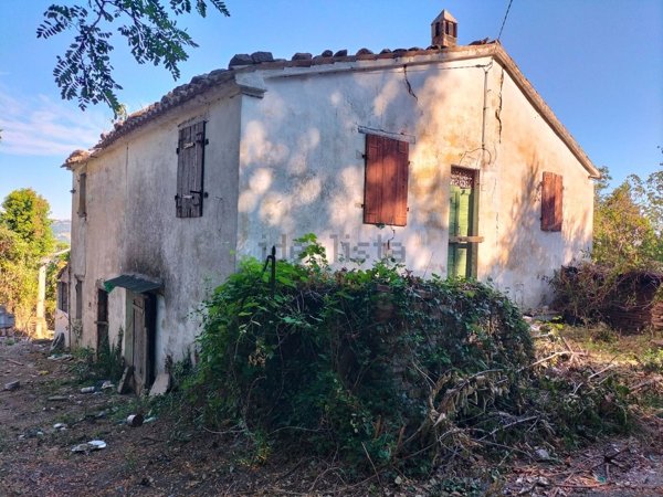 casa indipendente in vendita a Maiolati Spontini in zona Scisciano