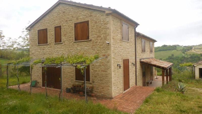 casa indipendente in vendita a Mergo