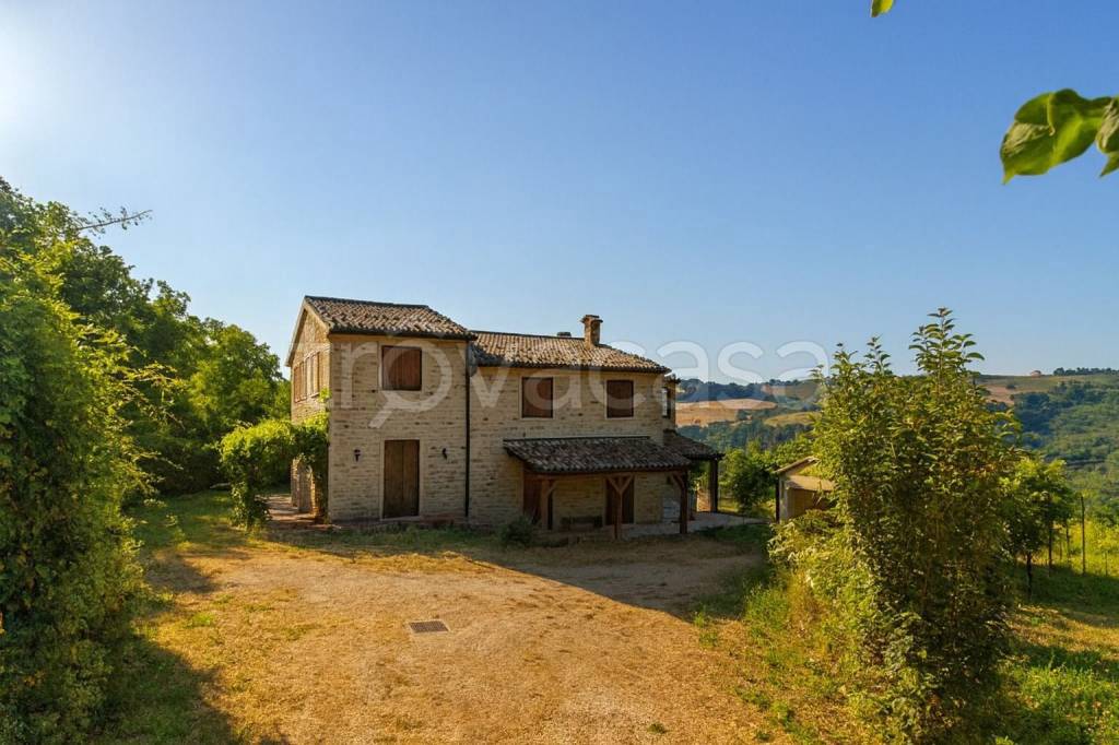 casa indipendente in vendita a Mergo