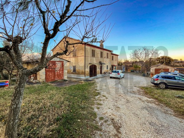 casa indipendente in vendita a Monsano