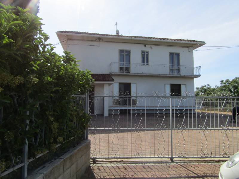 casa indipendente in vendita a Monsano
