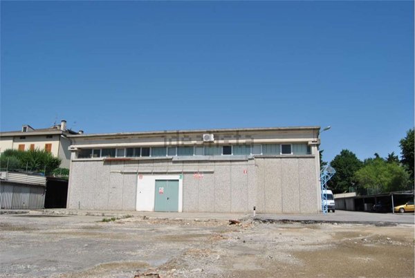 terreno edificabile in vendita a Monsano