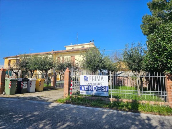 casa indipendente in vendita a Monsano