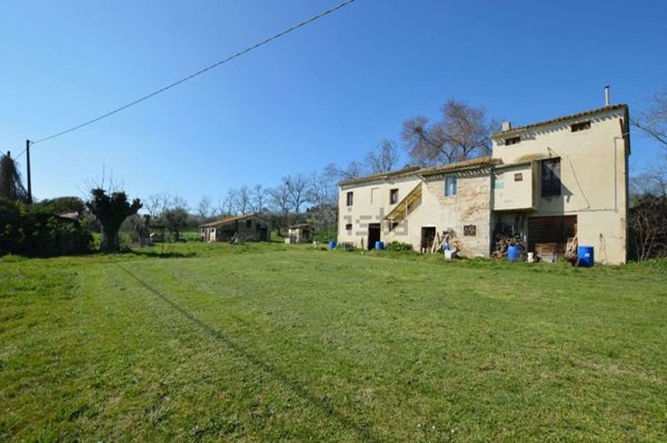 casa indipendente in vendita a Monsano in zona Santa Maria