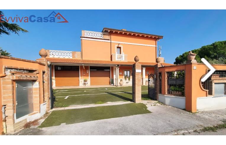 casa indipendente in vendita a Monsano