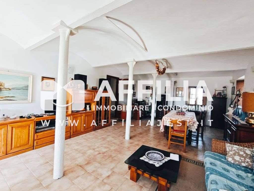 casa indipendente in vendita a Monsano in zona Santa Maria