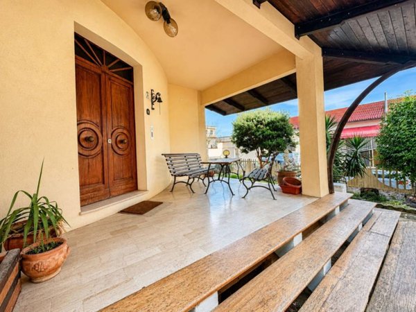 casa indipendente in vendita a Monsano