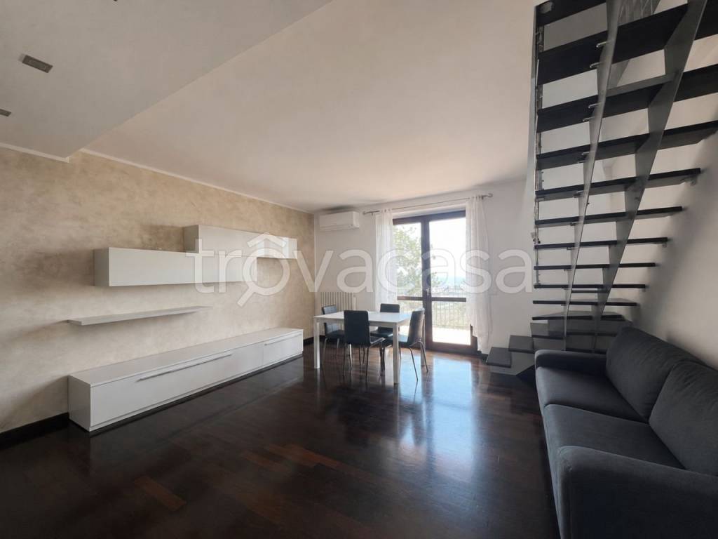 appartamento in vendita a Monsano in zona Santa Maria