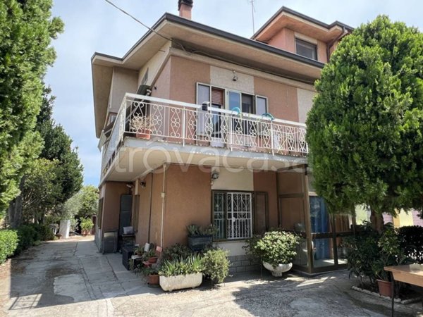 casa indipendente in vendita a Monsano in zona Santa Maria