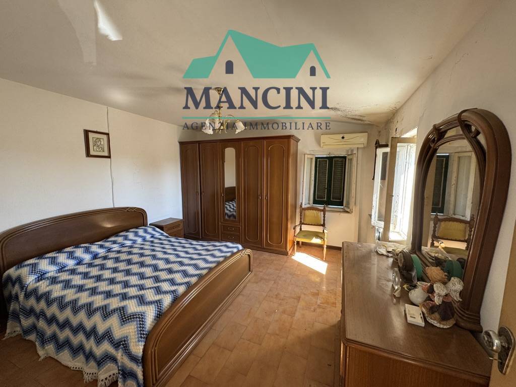casa indipendente in vendita a Monsano in zona Santa Maria