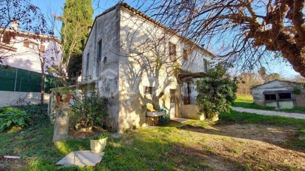 casa indipendente in vendita a Monsano in zona Santa Maria