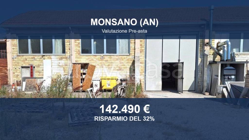 locale commerciale in vendita a Monsano