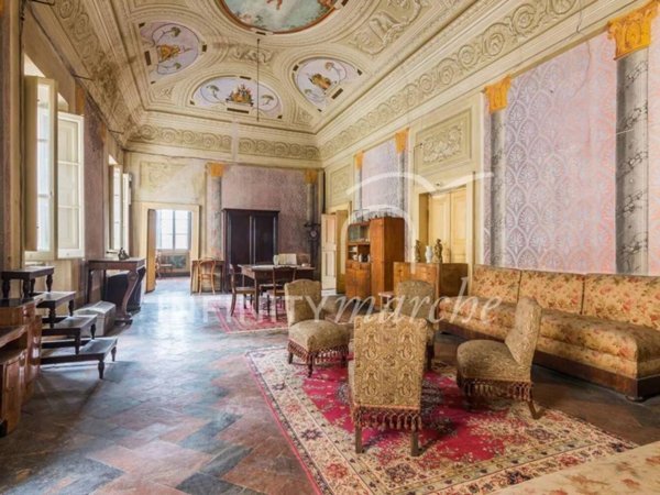 intera palazzina in vendita a Montecarotto